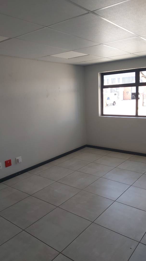To Let commercial Property for Rent in Fairview Eastern Cape